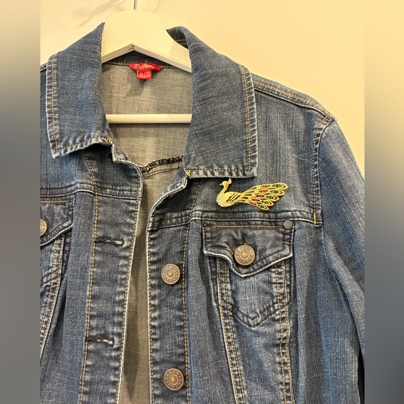 Stunning Vintage Peacock Brooch Gold Tone with Sparkling Rhinestones - Picture 9 of 9